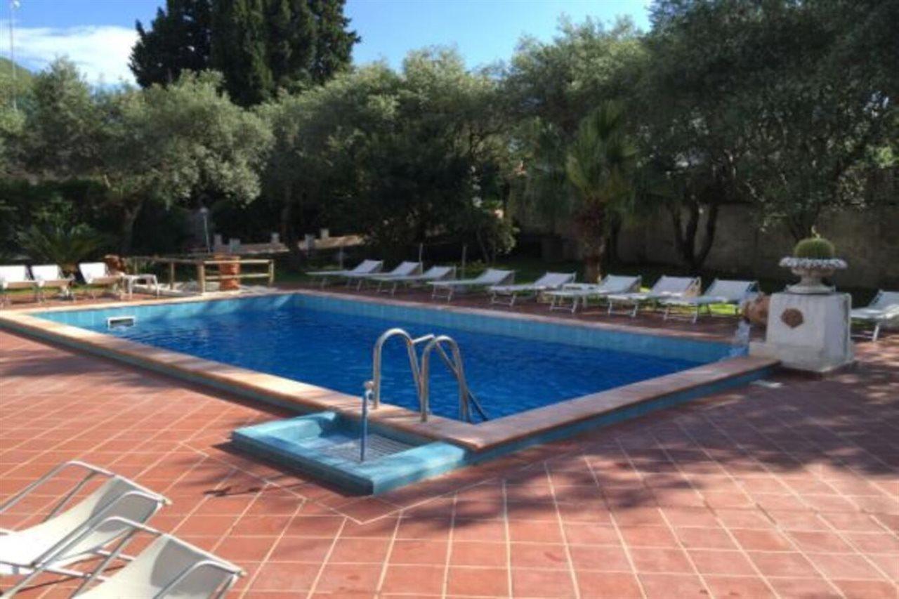Hotel Villa Al Parco Forio  Luaran gambar