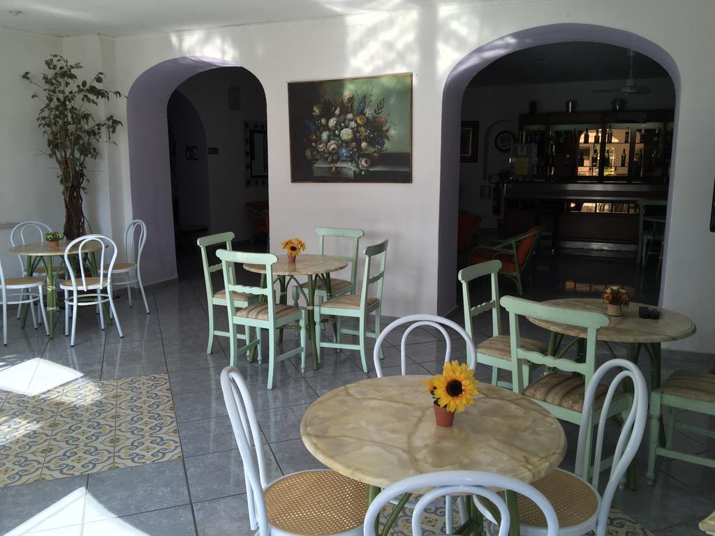 Hotel Villa Al Parco Forio  Luaran gambar