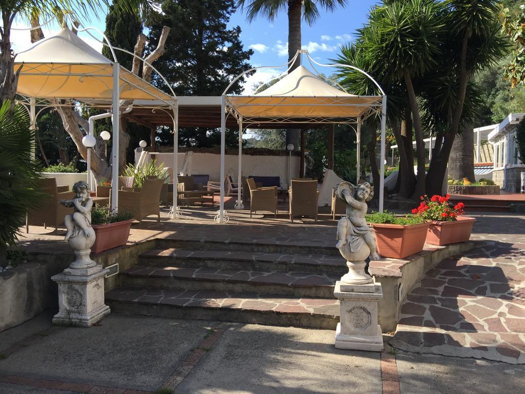 Hotel Villa Al Parco Forio  Luaran gambar